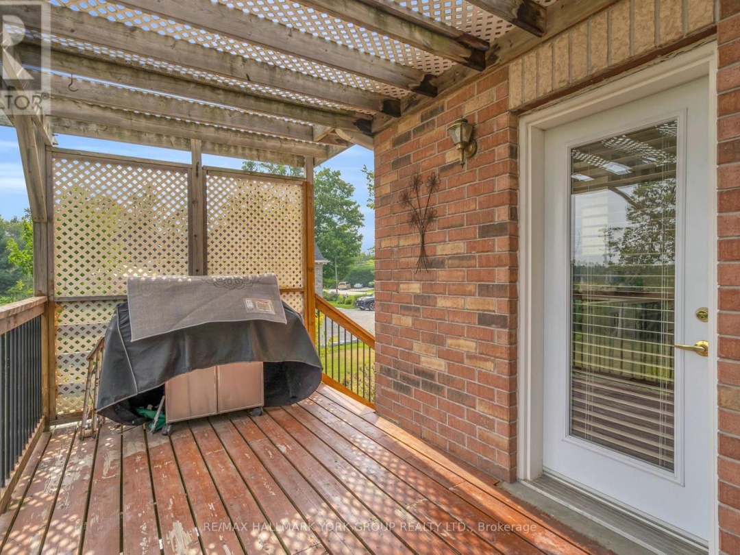 36 BALL AVENUE E, 