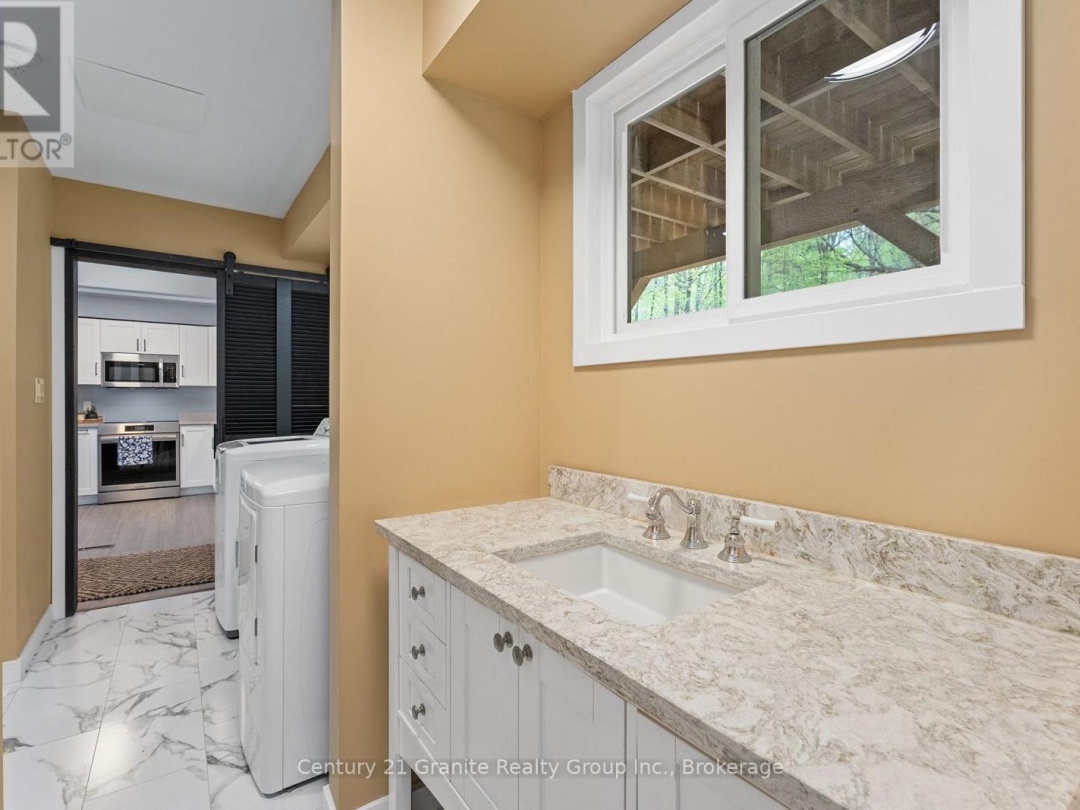 2347 KASHAGAWIGAMOG LAKE ROAD, 