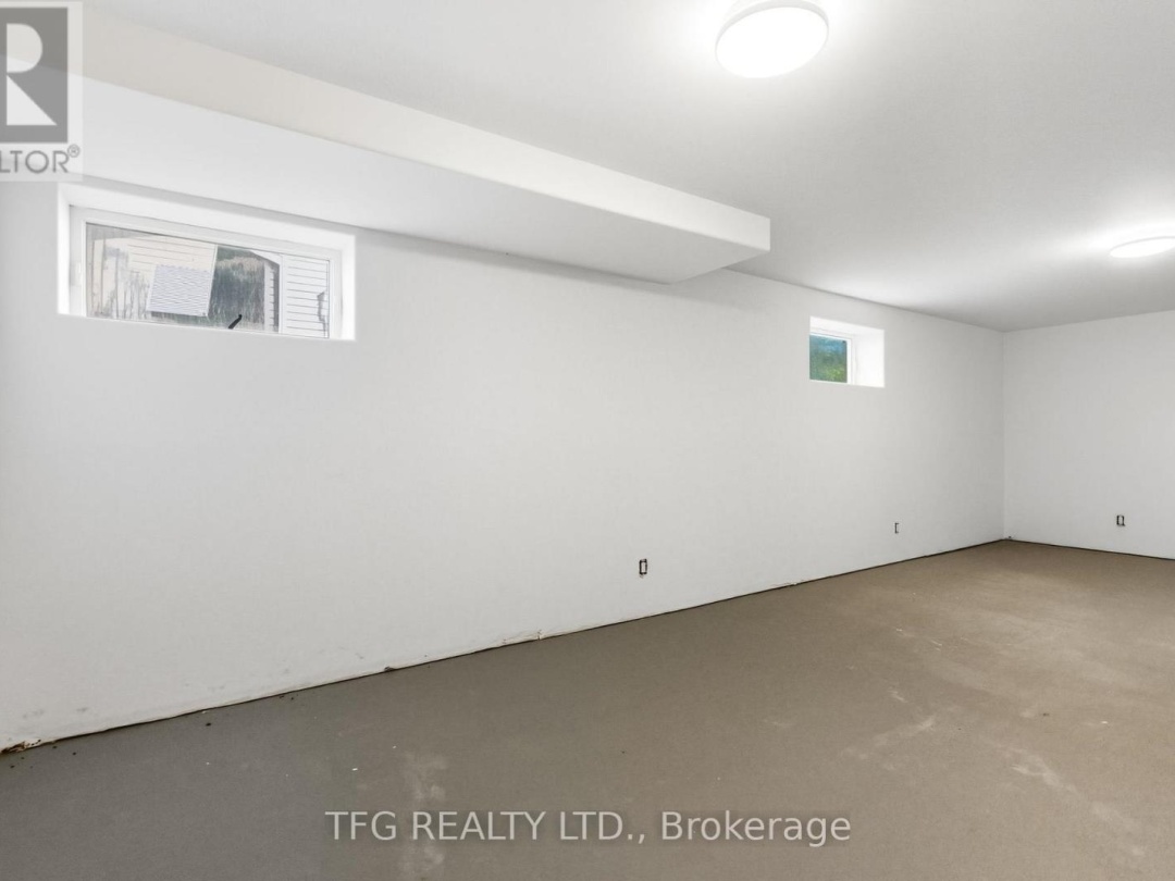 165 BAYSHORE DRIVE, 