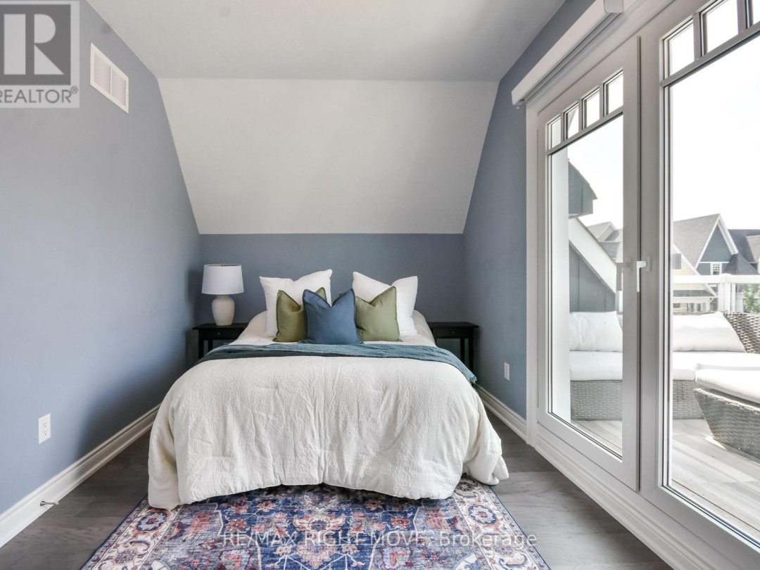 28 - 10 INVERMARA COURT, Lake Simcoe