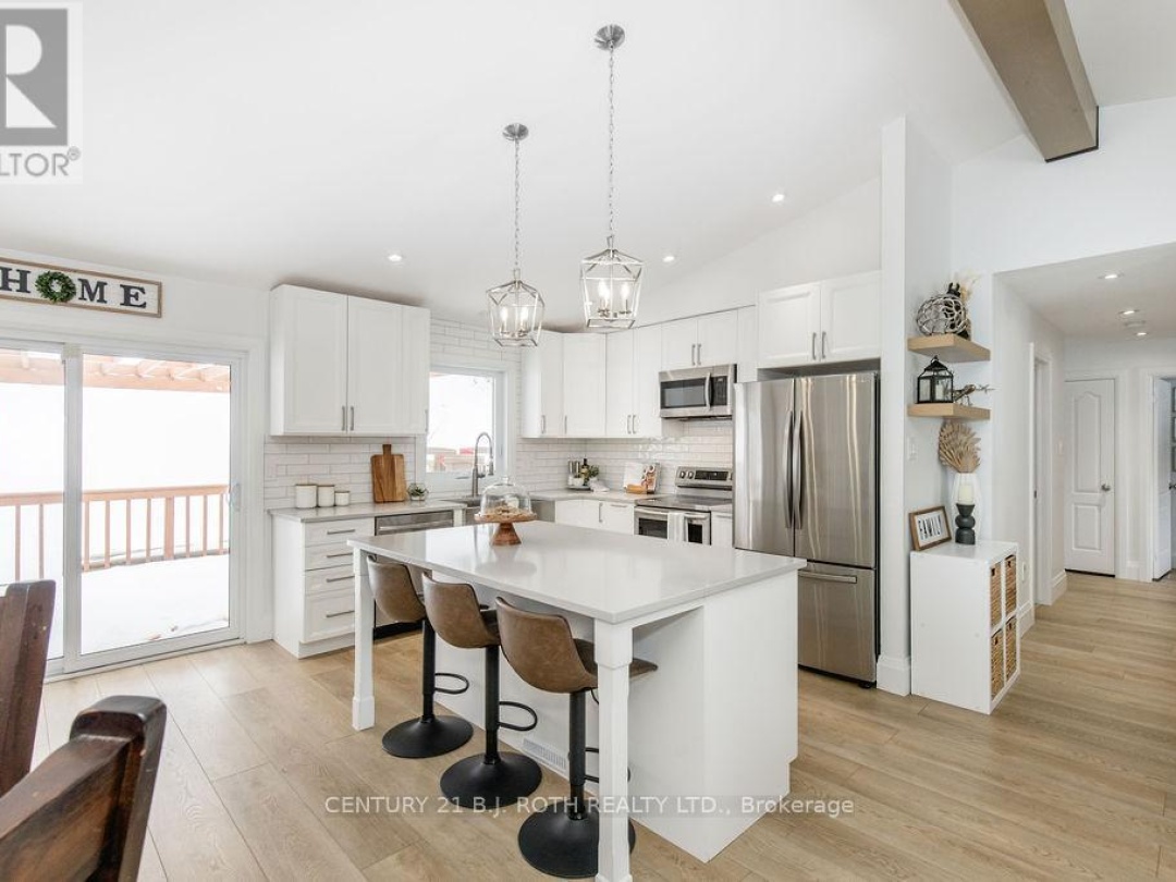 15 SUGARBUSH ROAD, Oro-Medonte (Sugarbush)
