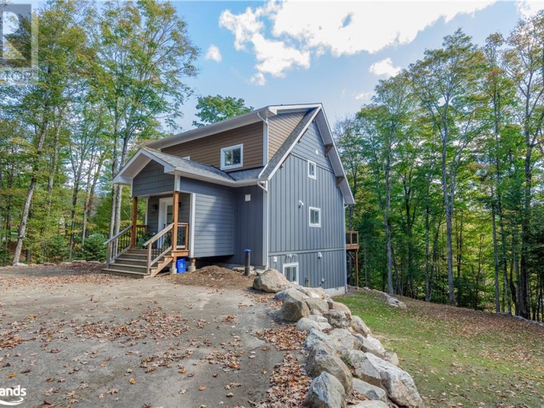 158 Riverside Drive, Haliburton