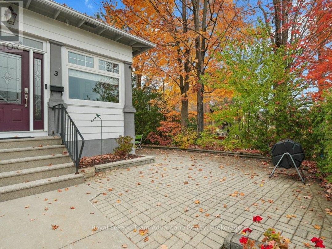 3 BELVEDERE AVENUE, Parry Sound