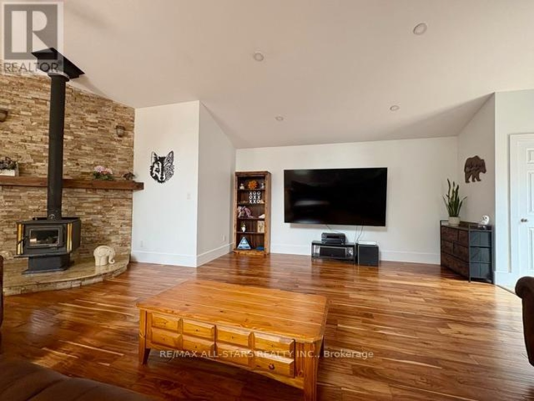 728 GALWAY ROAD, Trent Lakes