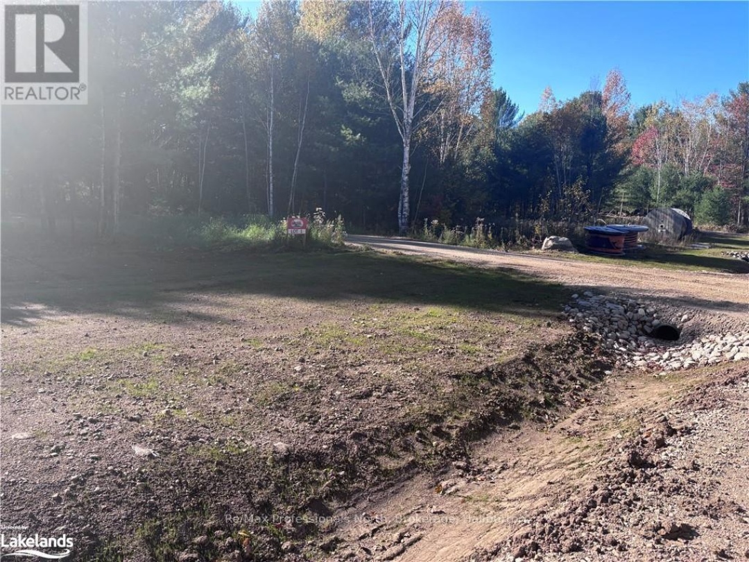 1071 HAWK VALLEY ROAD, Kennisis River