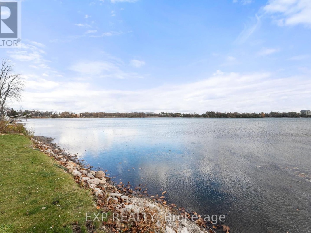 363 Macisaac Drive, Simcoe Lake