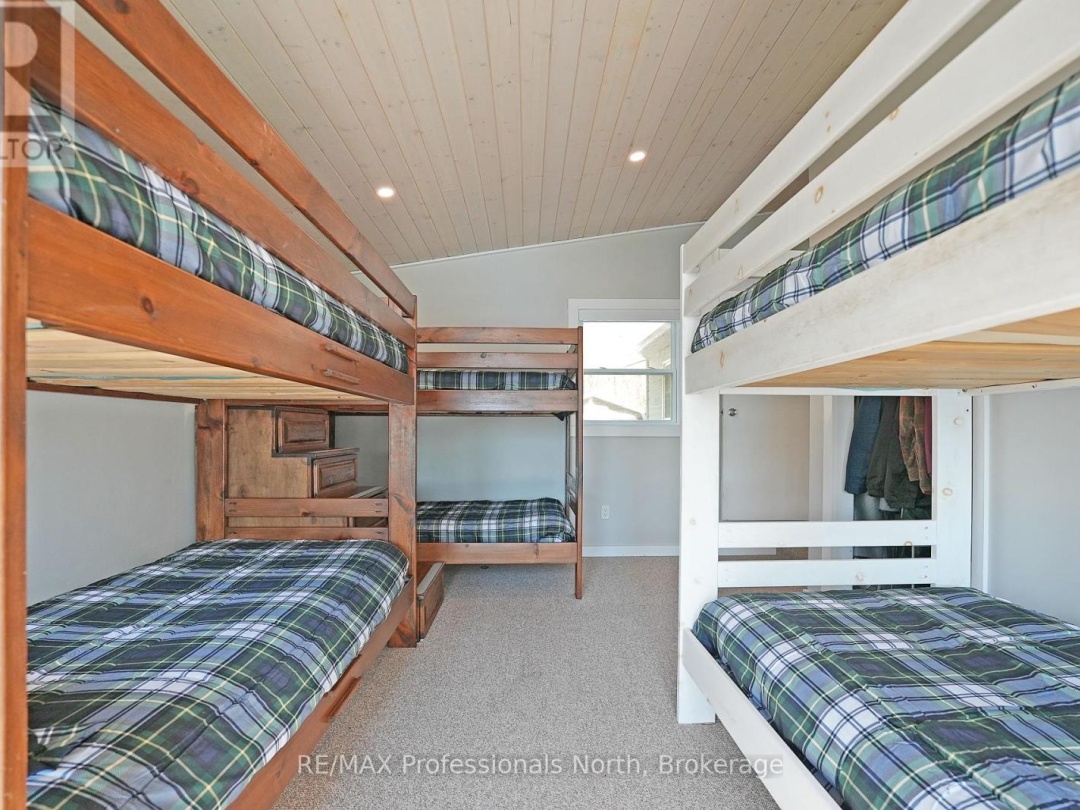 13914 HWY 35, Mountain Lake