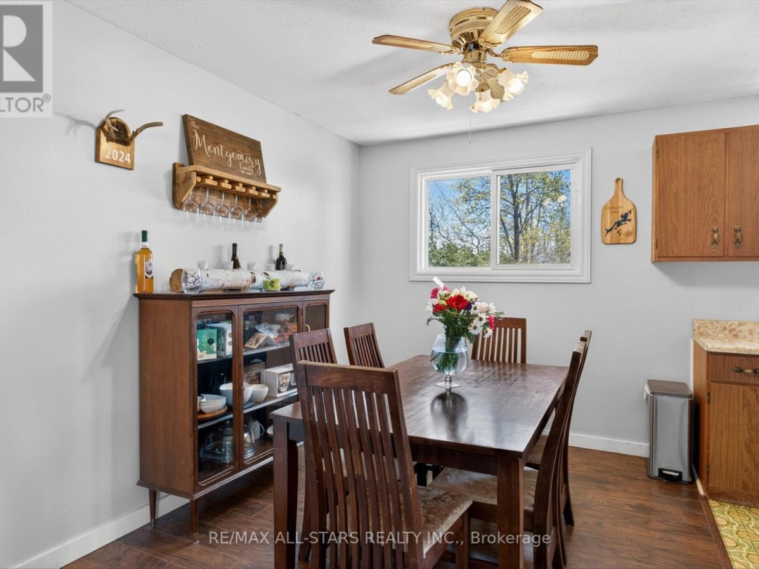 38 ELLIOT STREET, Kawartha Lakes (Fenelon Falls)
