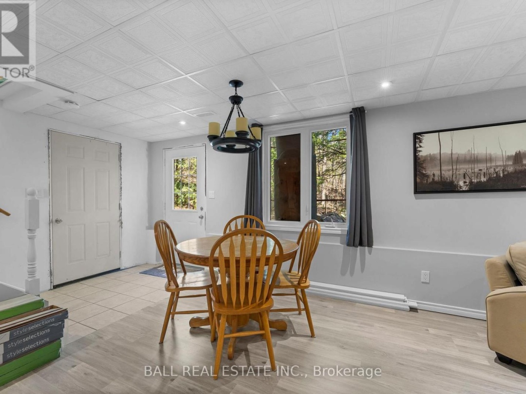 479 EAST CLEAR BAY ROAD, Crystal Lake