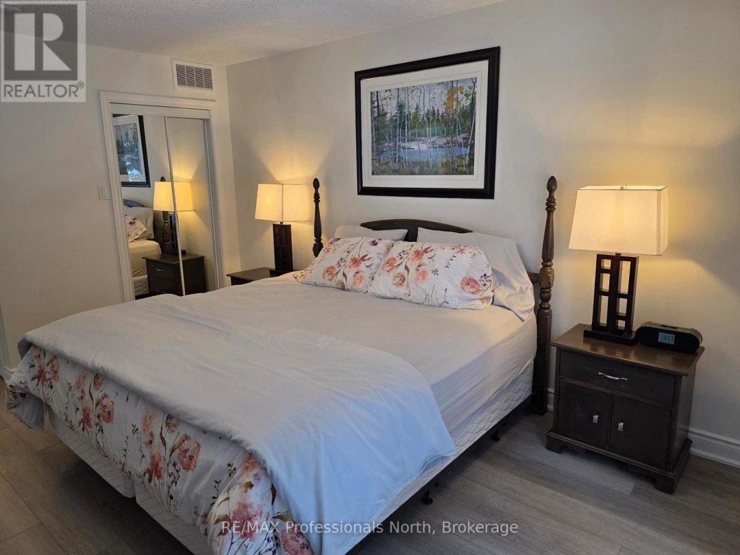 105 - 32 DEERHURST GREENS DRIVE, Peninsula Lake