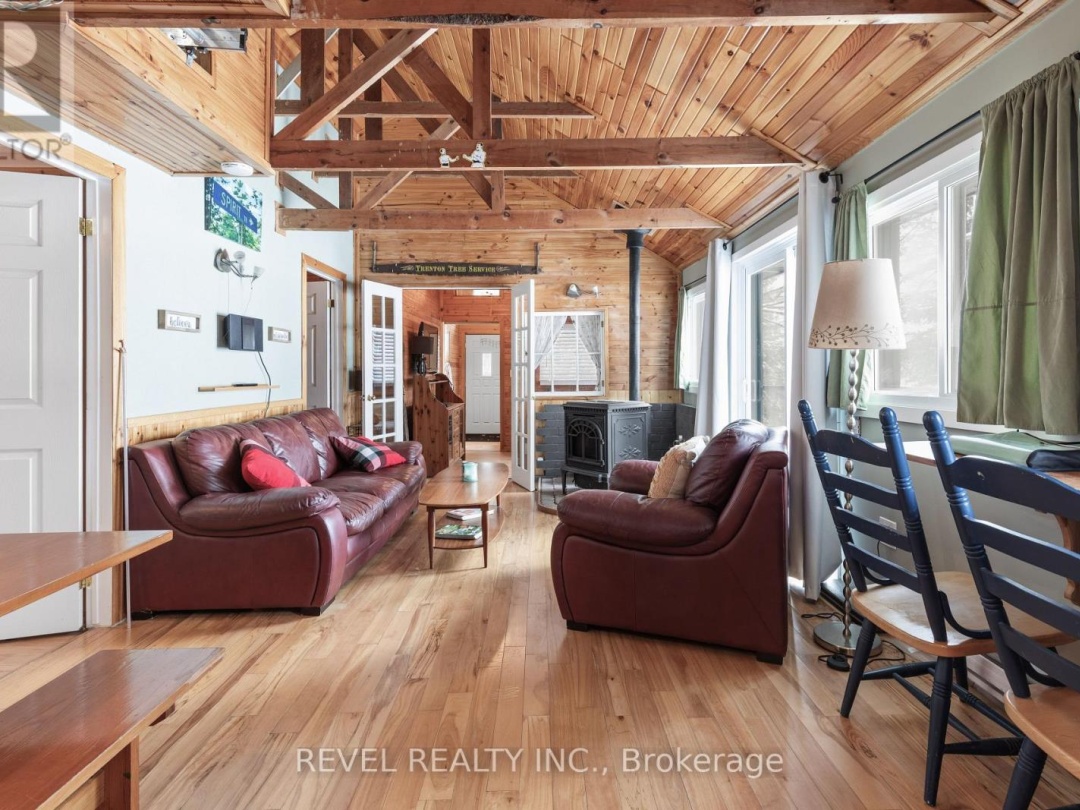 1129 LAKESHORE ROAD, Gooderham Lake