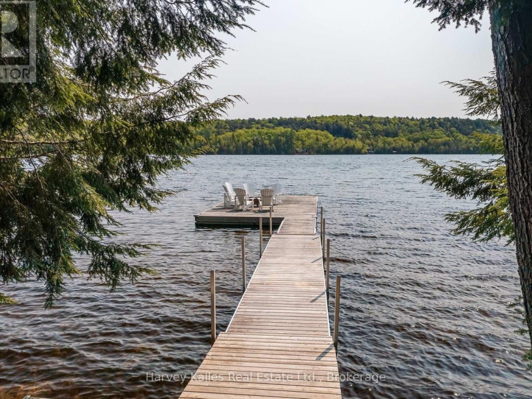 1033 SCOTT LANE, Oxbow Lake