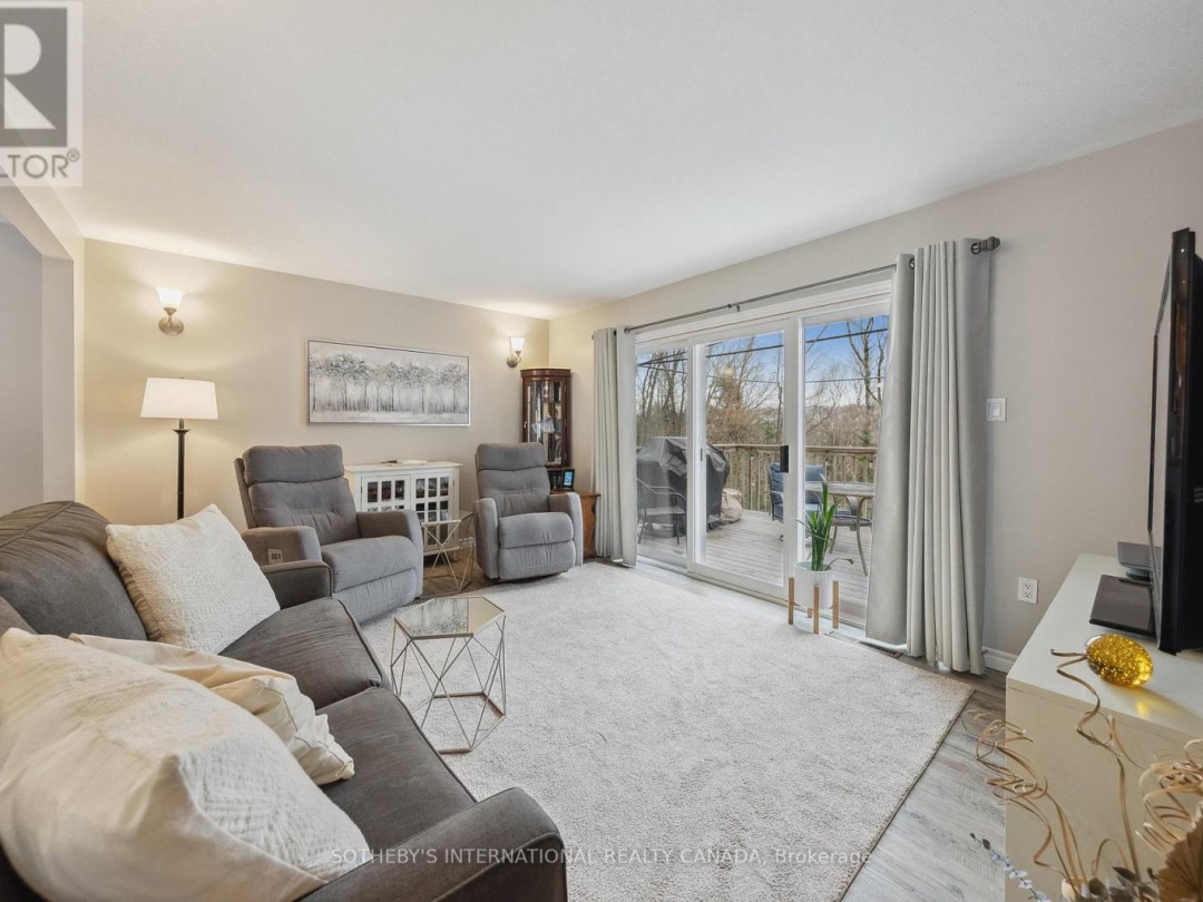 202 SUNNYSIDE STREET, Dysart et al (Dysart)