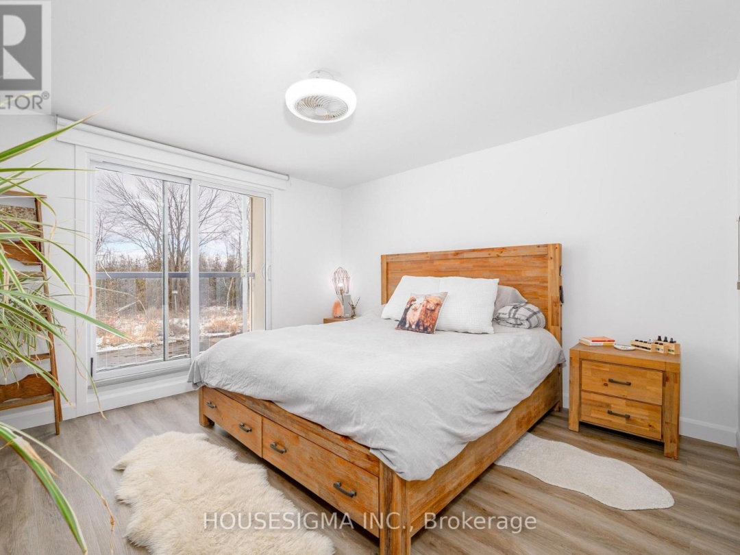 19 - 4 PARADISE BOULEVARD, 