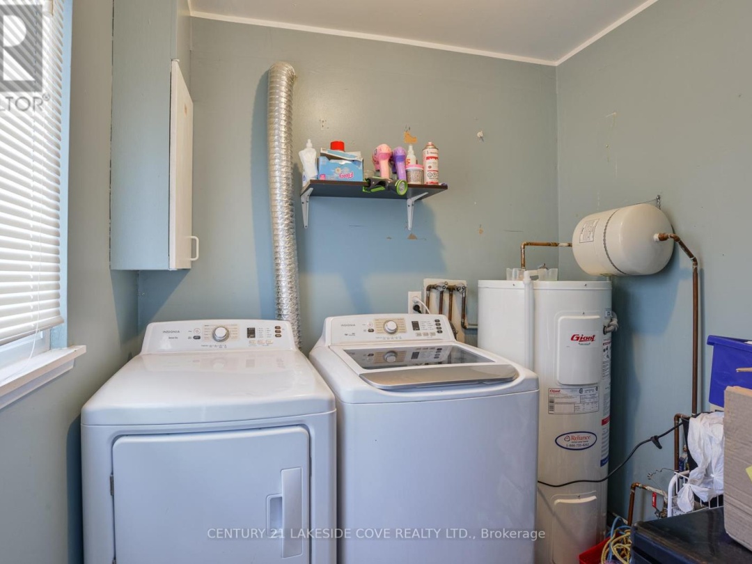 UNIT 27 - 1 PARADISE BOULEVARD S, Lake Simcoe