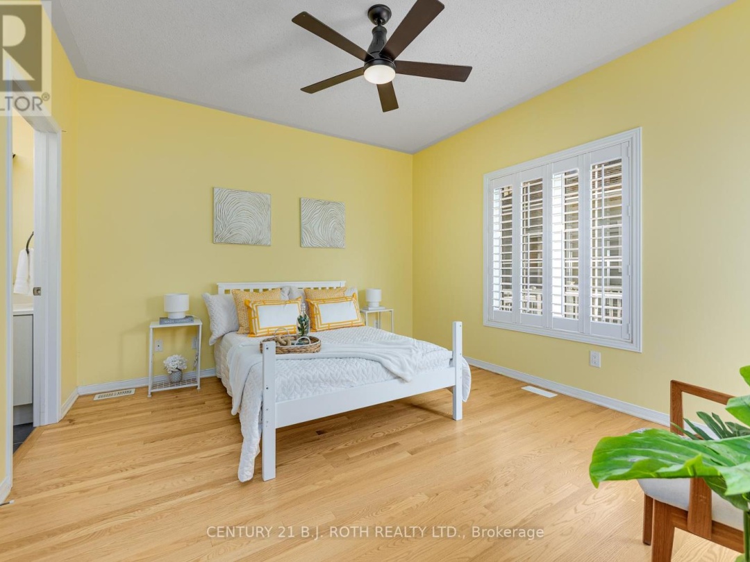 3327 SUMMERHILL WAY N, 