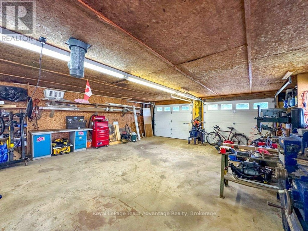 76 BOWES STREET, Parry Sound