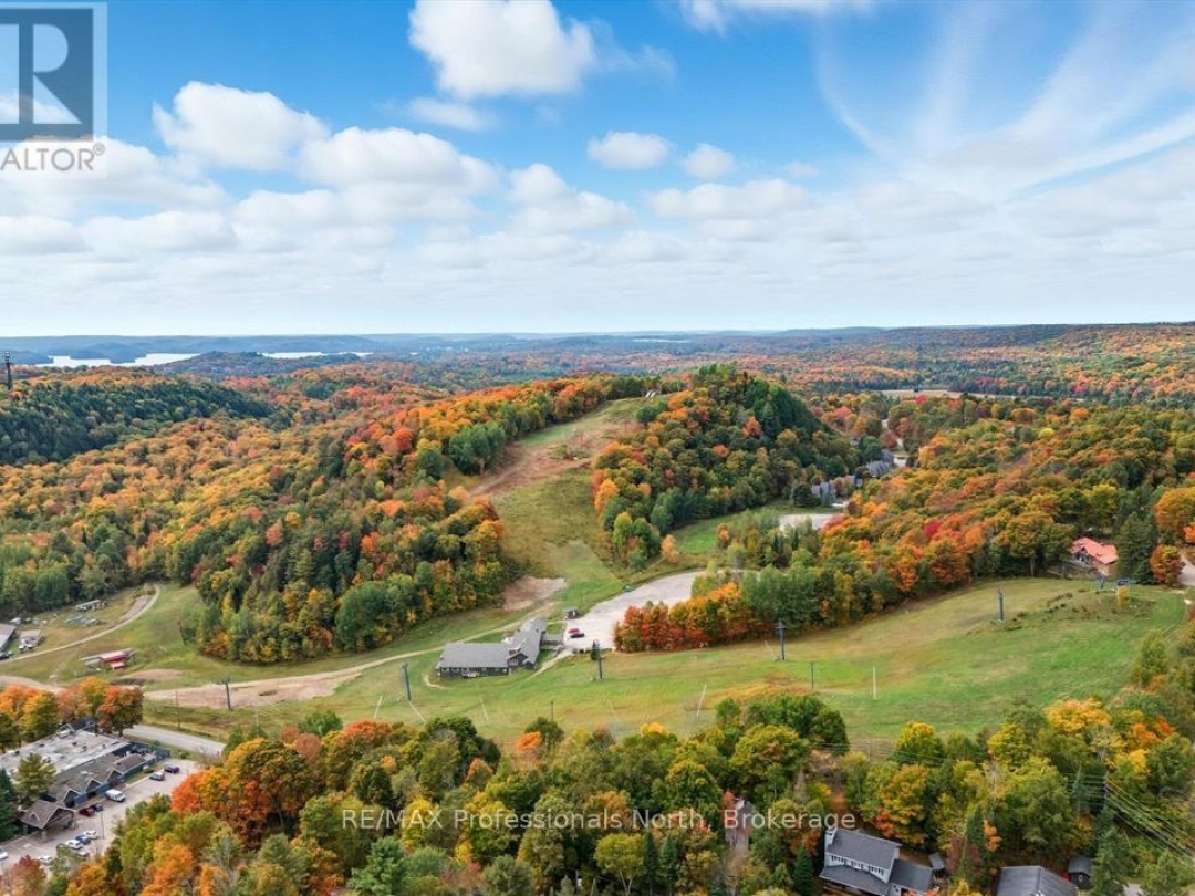 1755 SKYLINE DRIVE, Peninsula Lake