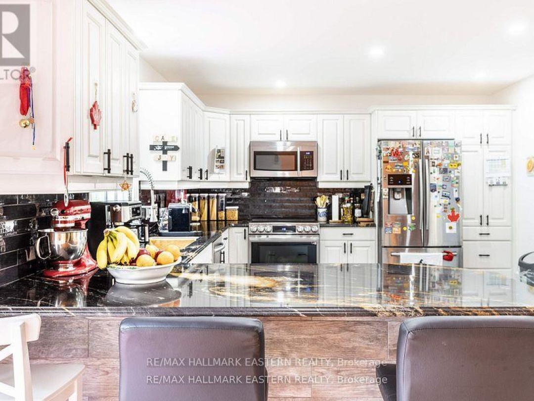 7 JUNIPER ISLE ROAD, Kawartha Lakes (Coboconk)