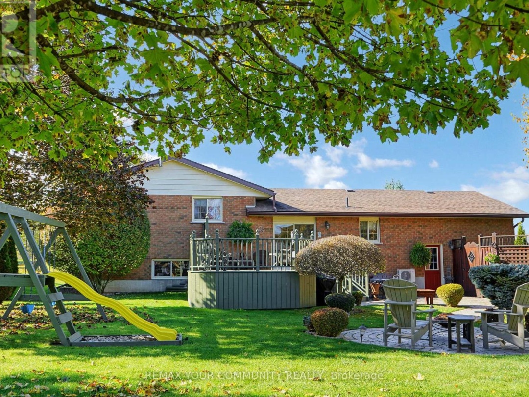 30 GRANT DRIVE, Kawartha Lakes (Oakwood)