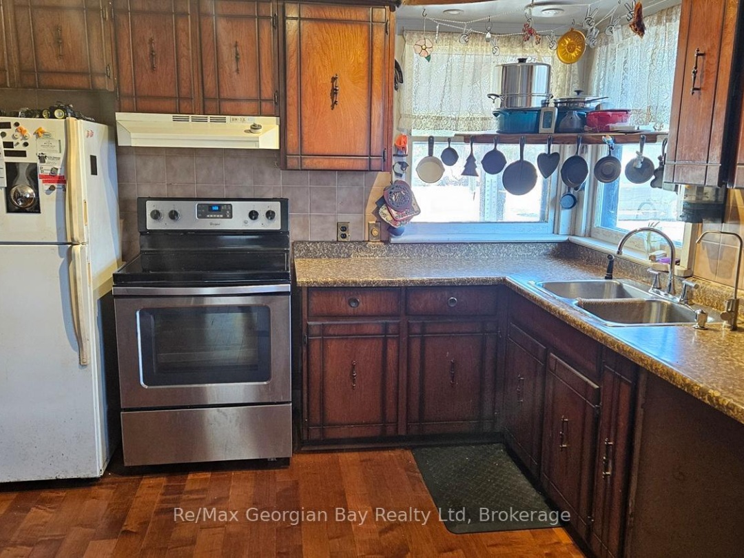 8 STURGEON BAY ROAD, Severn (Coldwater)
