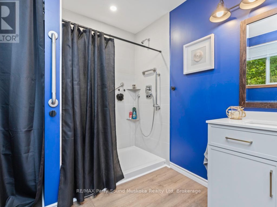 LOT 206 - 808 PARADISE LANE E, 