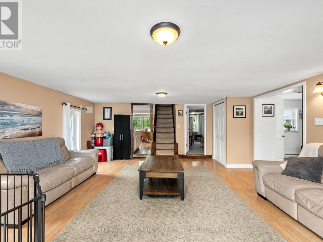 6 MITCHELLVIEW ROAD, Mitchell Lake