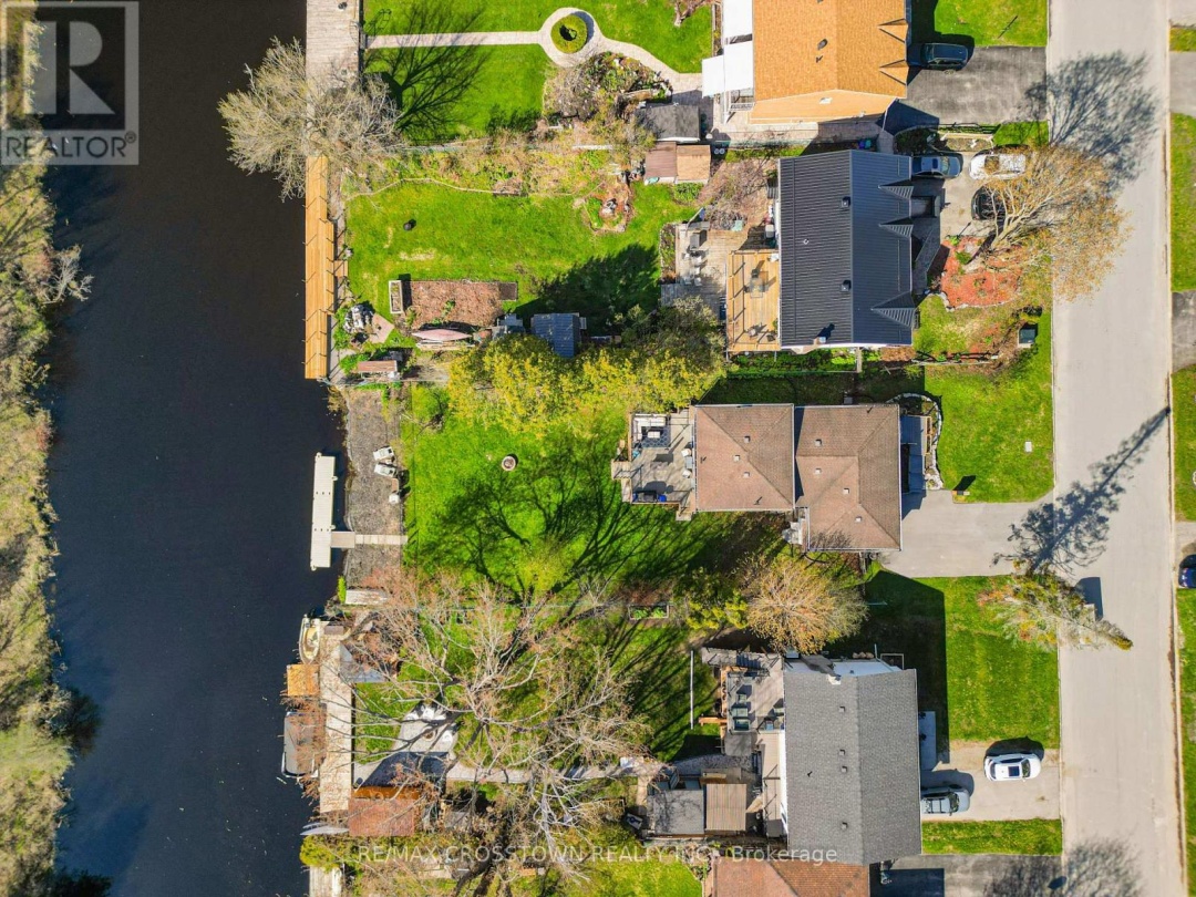 59 LANKIN BOULEVARD, Canal Lake