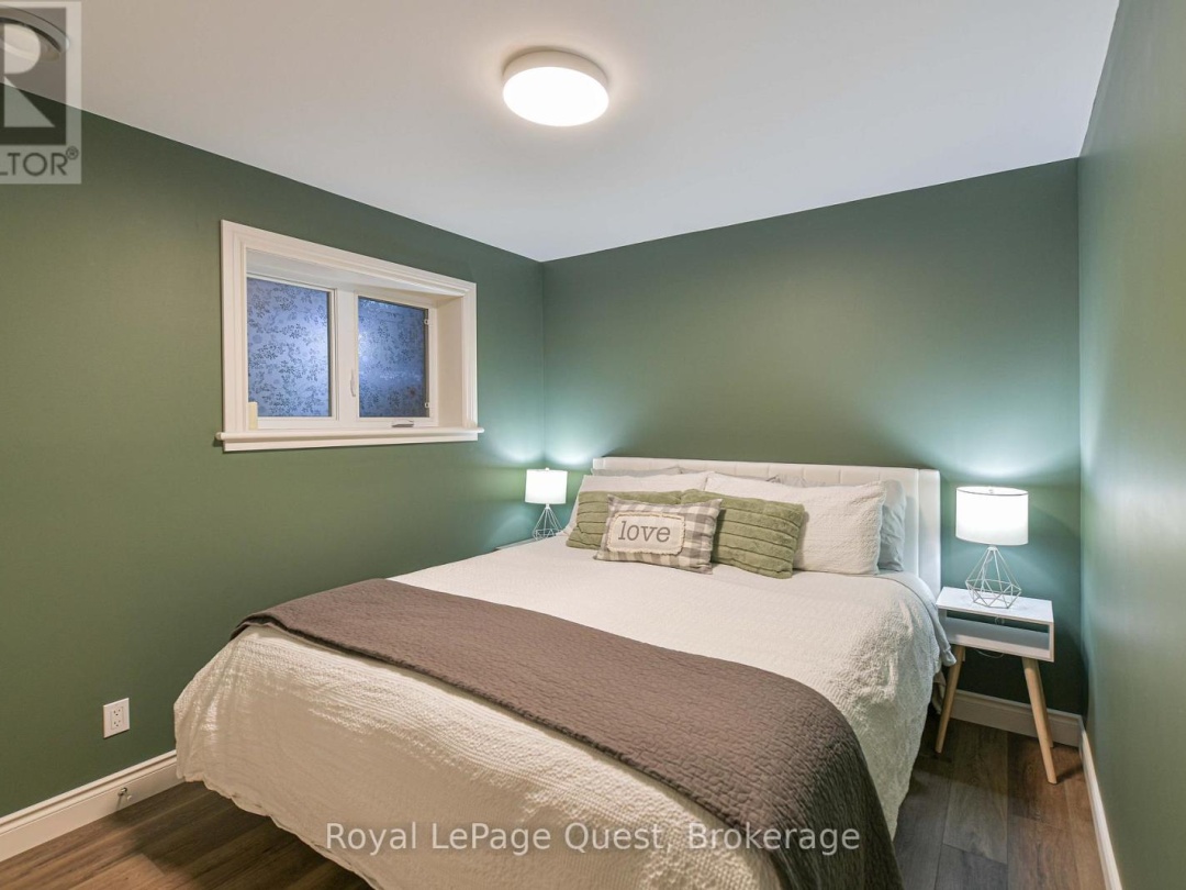 2044 MARCHMONT ROAD, 