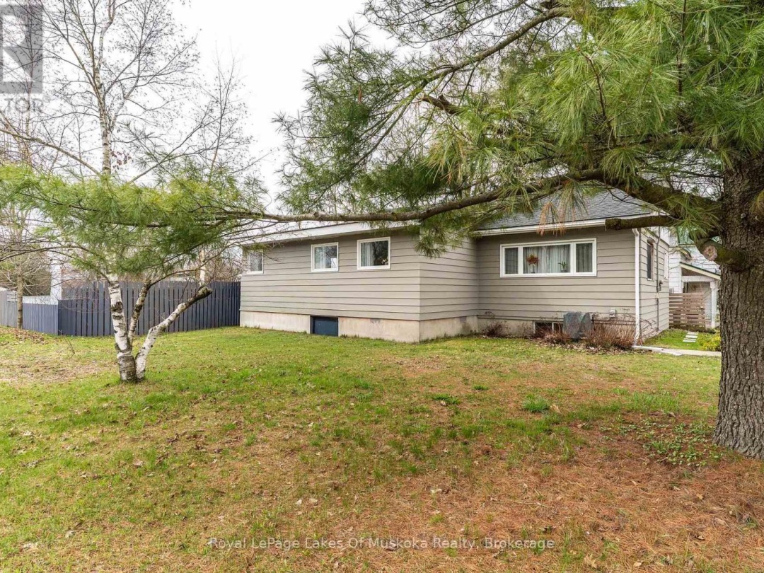 295 BISHOP STREET, Gravenhurst (Muskoka (S))