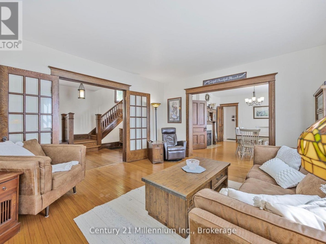100 MATCHEDASH STREET N, 