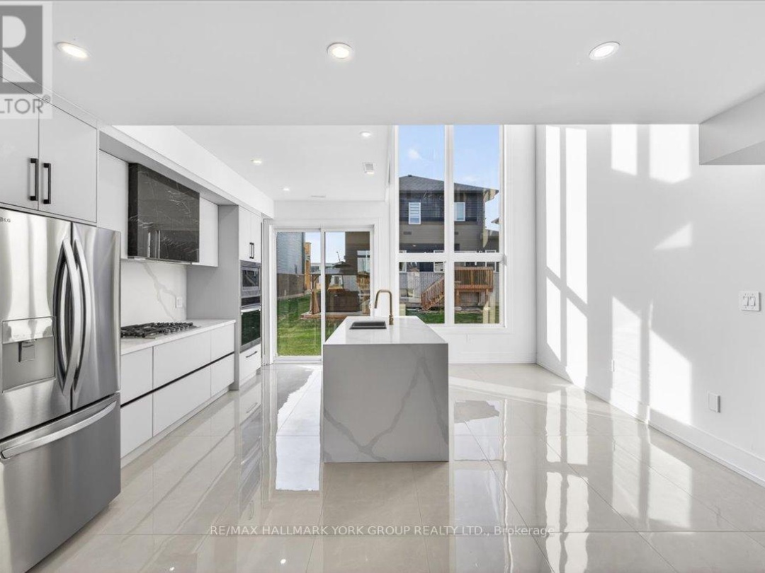 3740 LAKEPOINT DRIVE, Severn (West Shore)