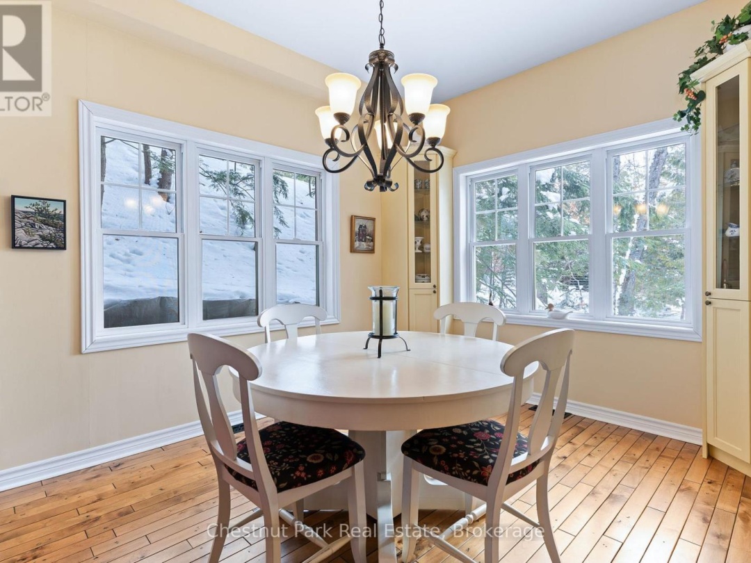 1173 WATTS ROAD, Kennisis Lake