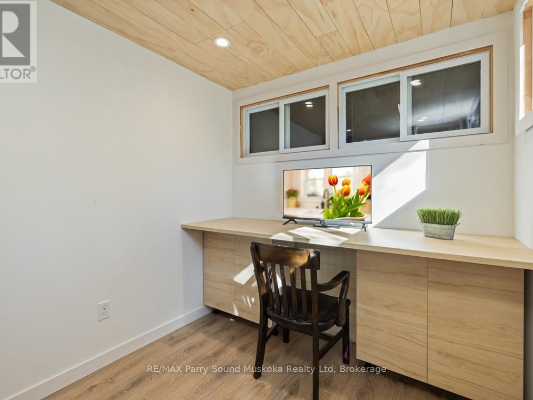 1201 GEEWADIN ROAD, Georgian Bay