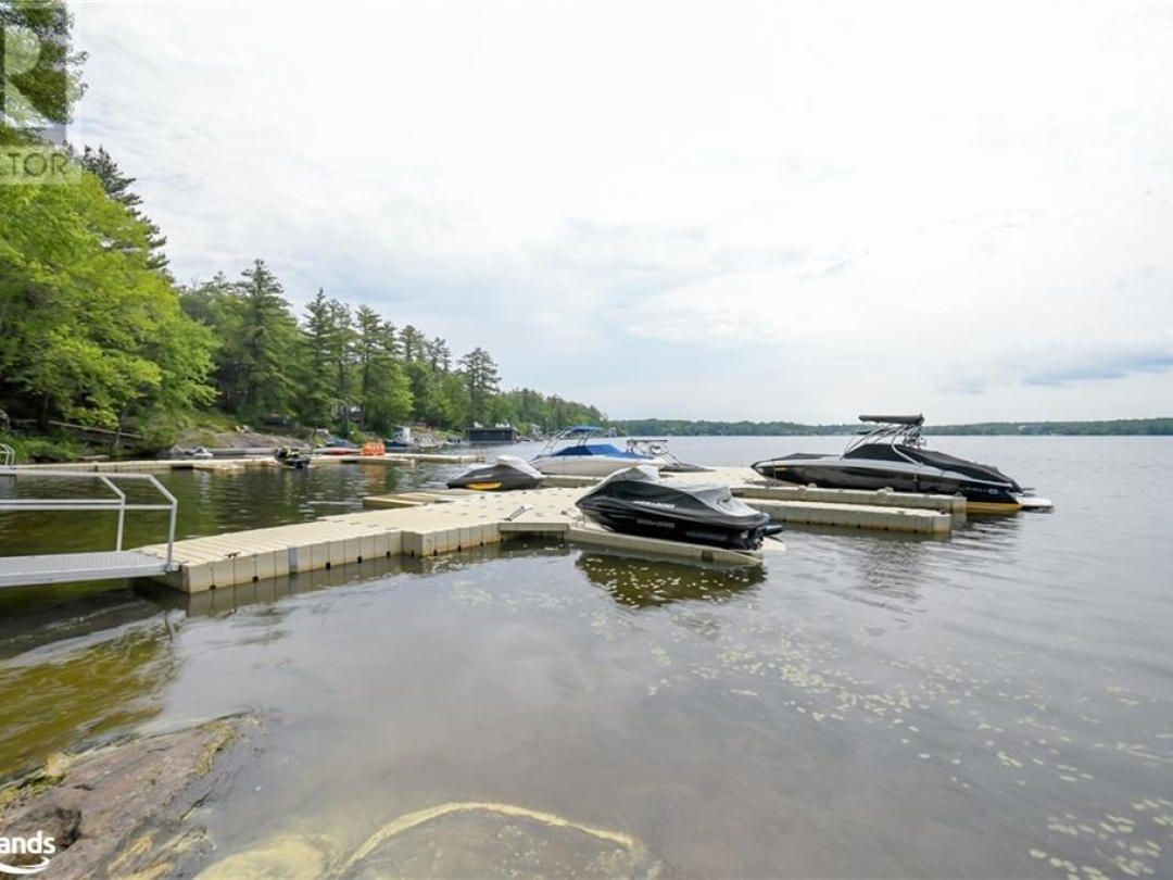 1134 Parkers Point Road, Lake Muskoka