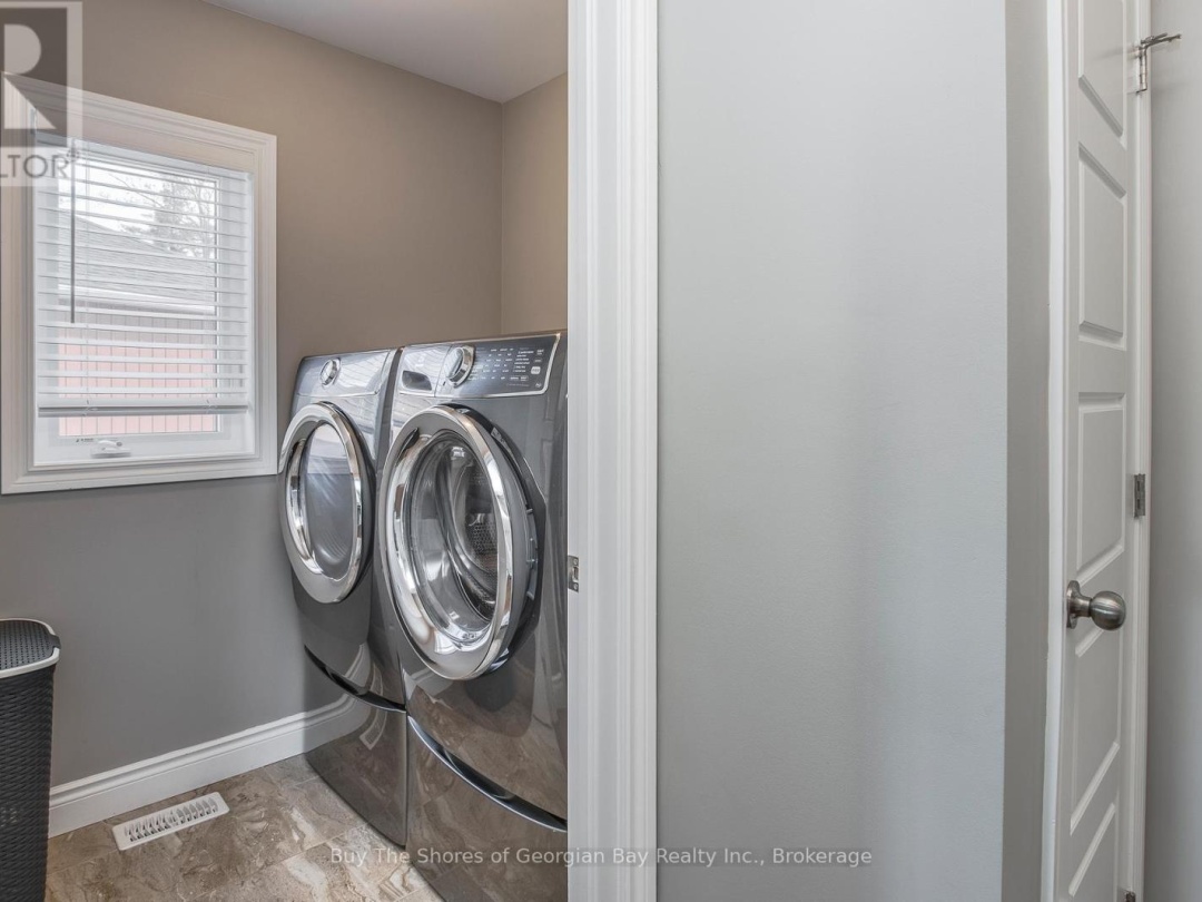 11 RALPH DALTON BOULEVARD, Tay (Victoria Harbour)