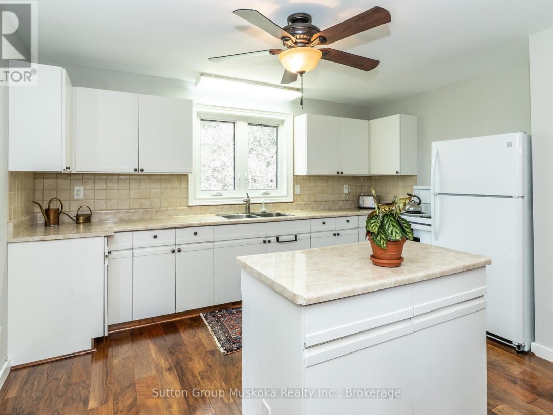209 SWALLOWDALE ROAD, Huntsville (Brunel)