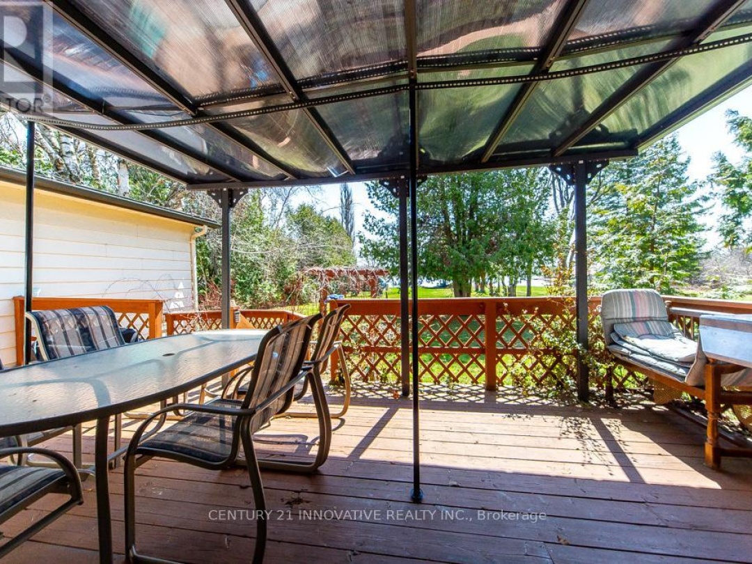 159 MCGUIRE BEACH ROAD, Canal Lake