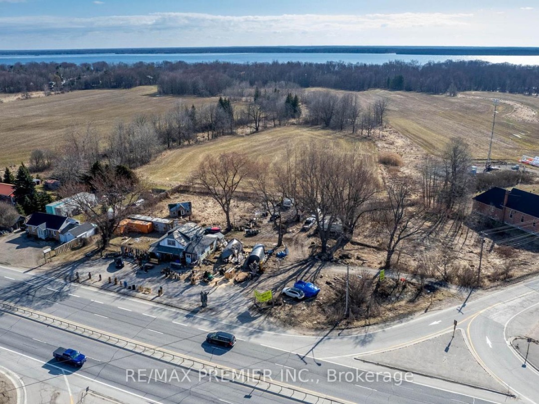 8665 HWY 11, Severn (West Shore)