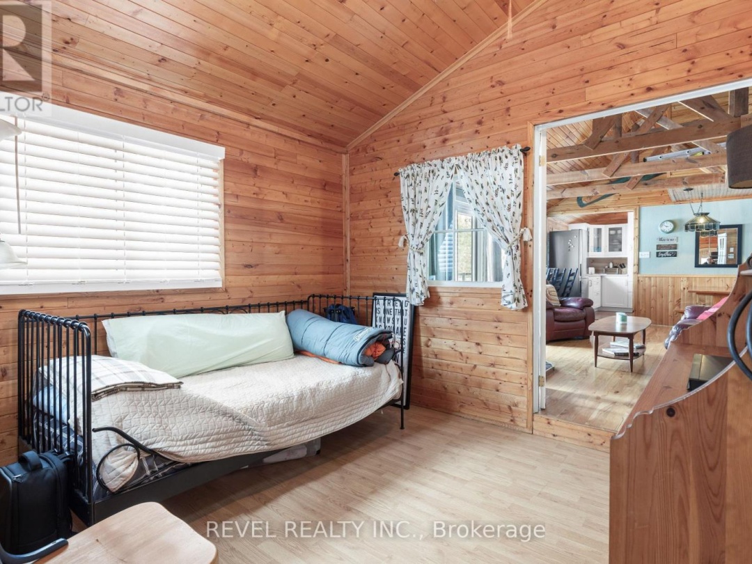 1129 LAKESHORE ROAD, Gooderham Lake