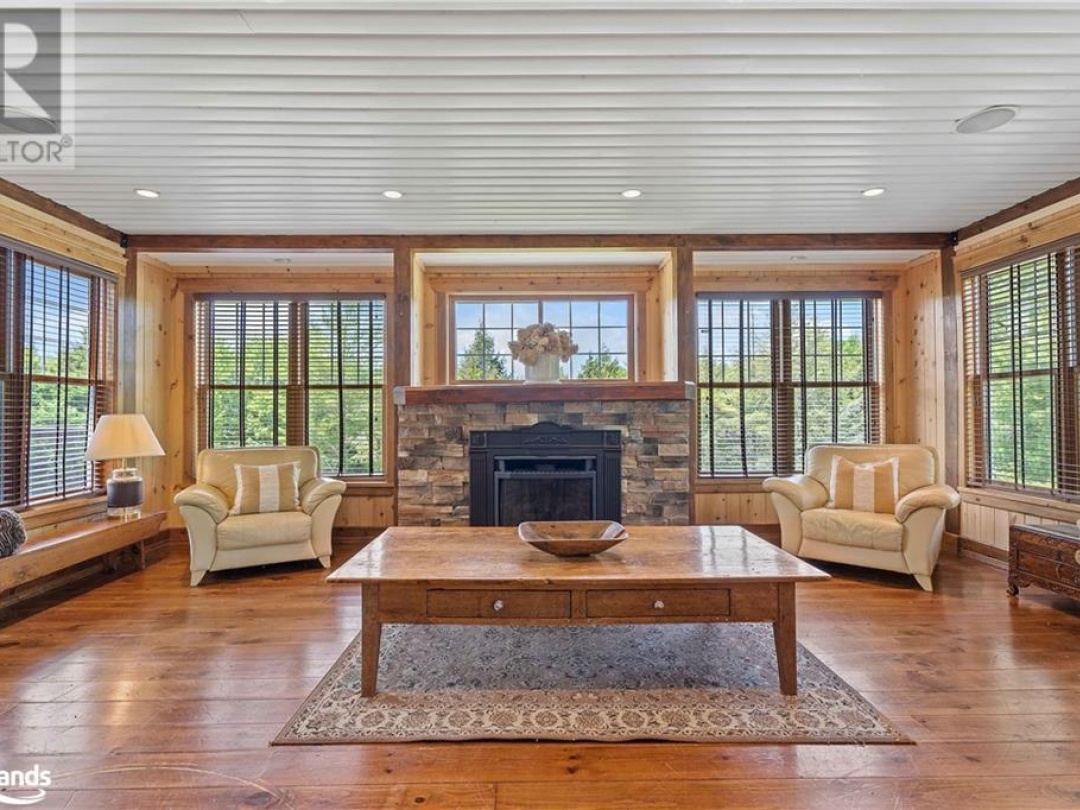 1075 Armstrong Point Road, Port Carling