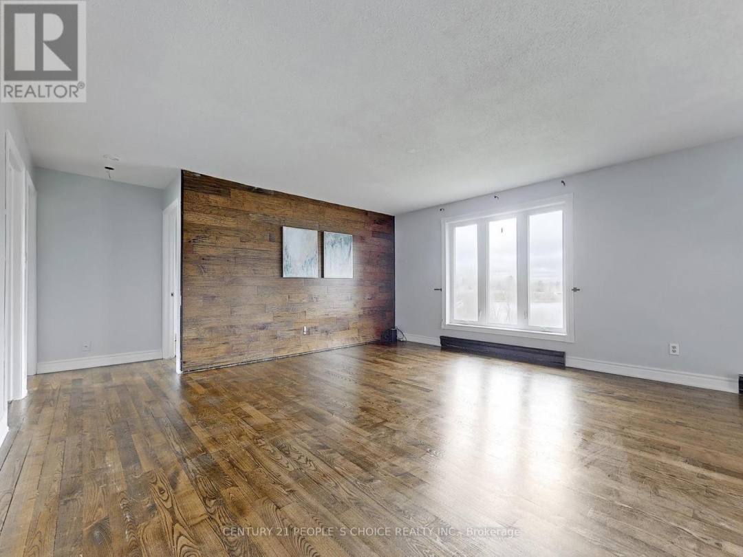 156 MAIN STREET W, 