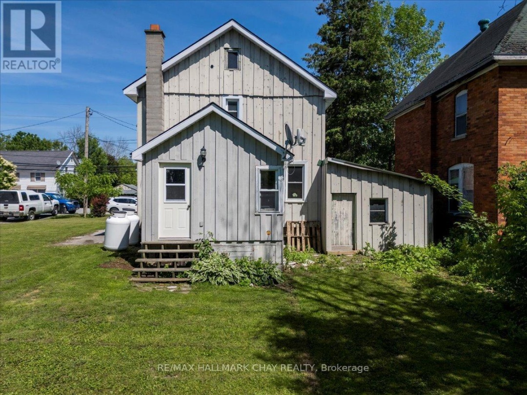 3366 MUSKOKA STREET, Severn (Washago)