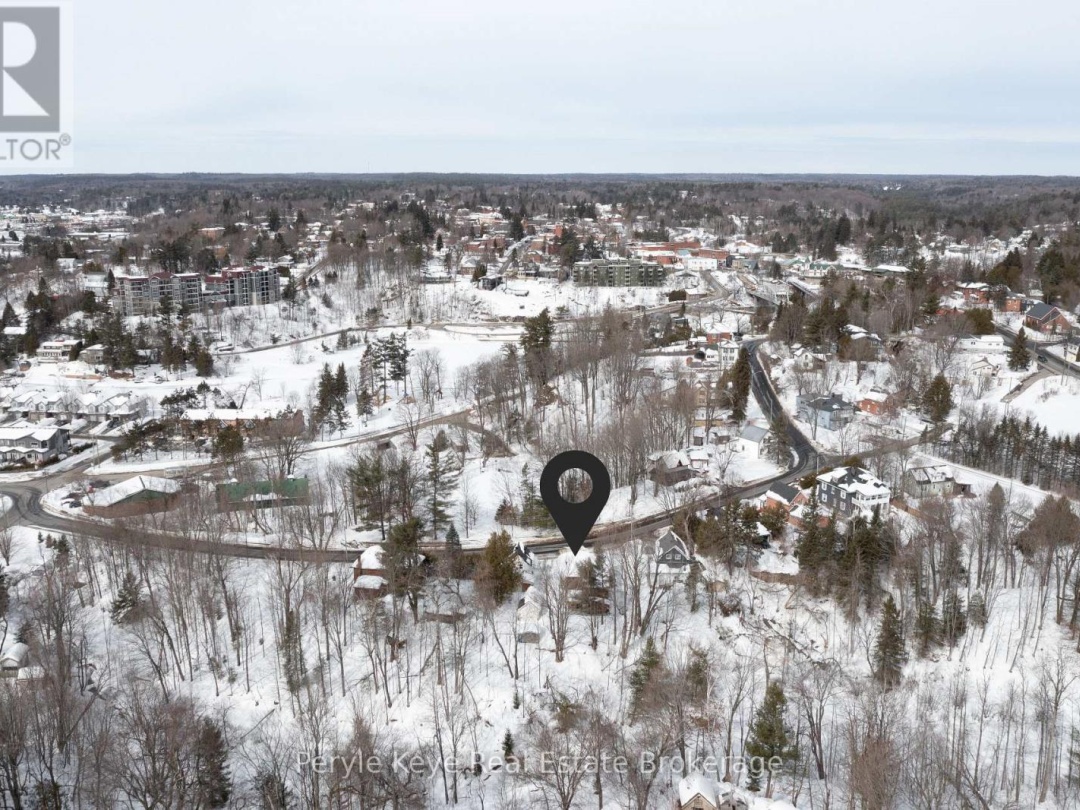 144 SHIER STREET, Bracebridge (Macaulay)