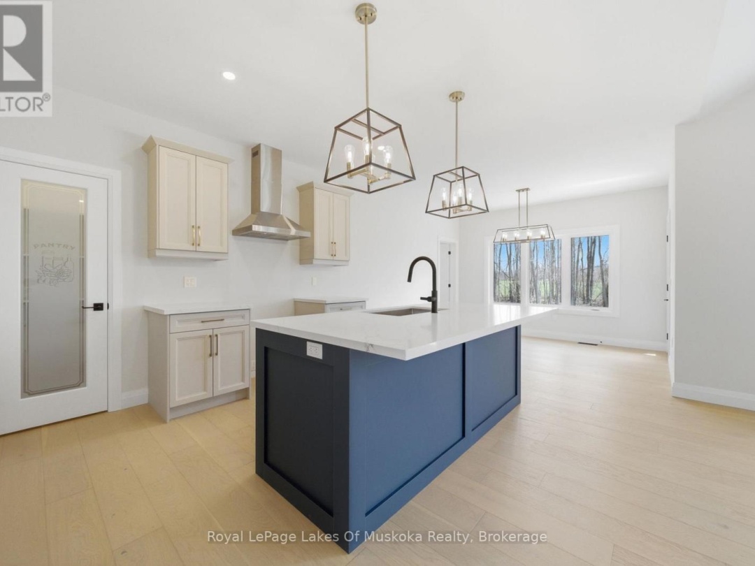 21 HENRY BALL COURT, Oro-Medonte (Warminster)