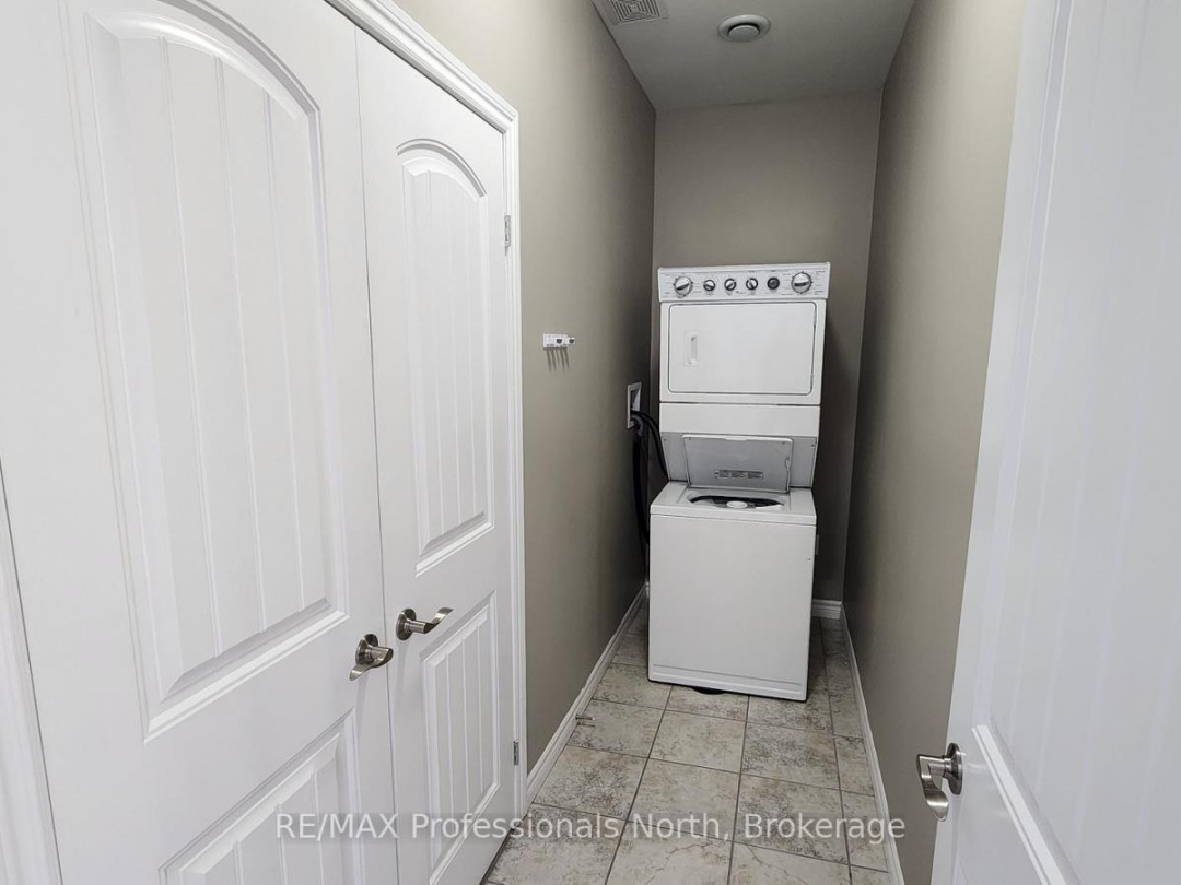 33 GOODWIN DRIVE, Huntsville (Chaffey)
