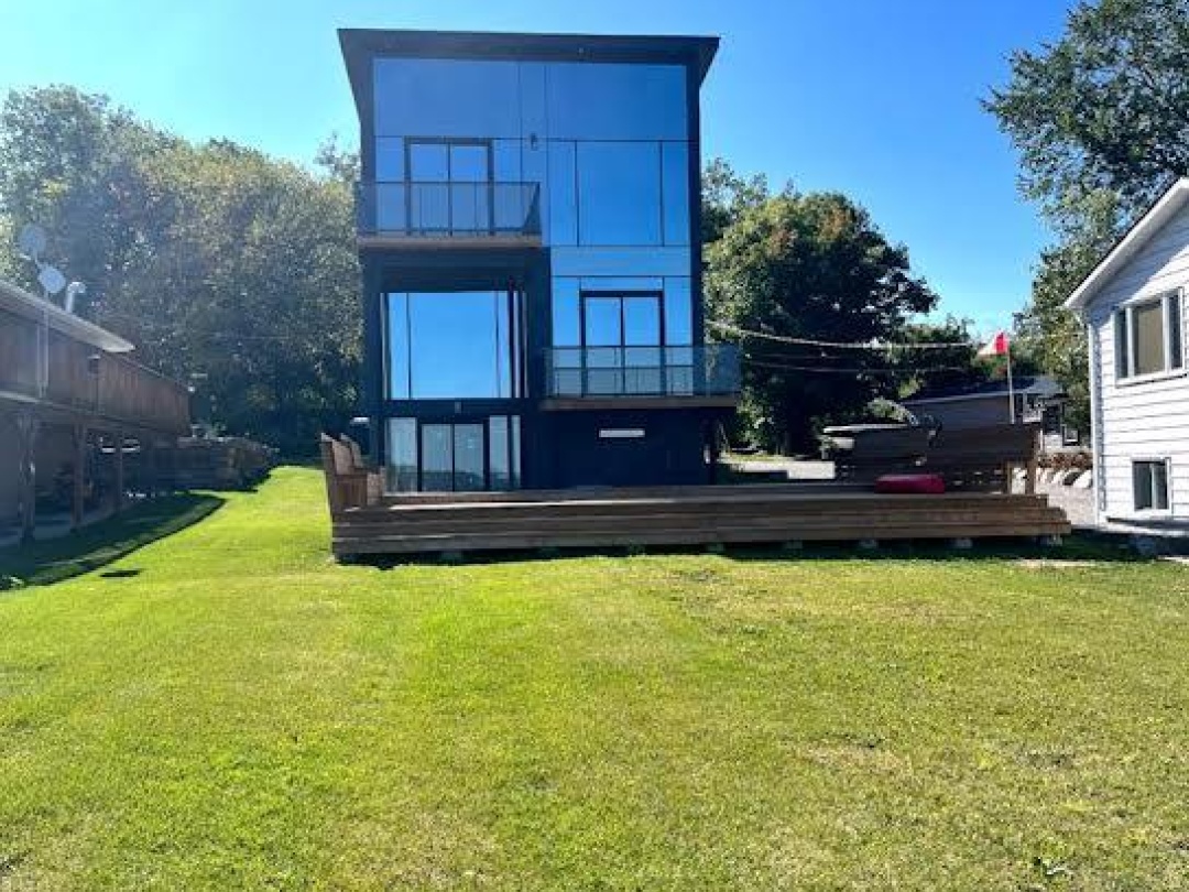 25 SALLOWS DRIVE, Georgian Bay
