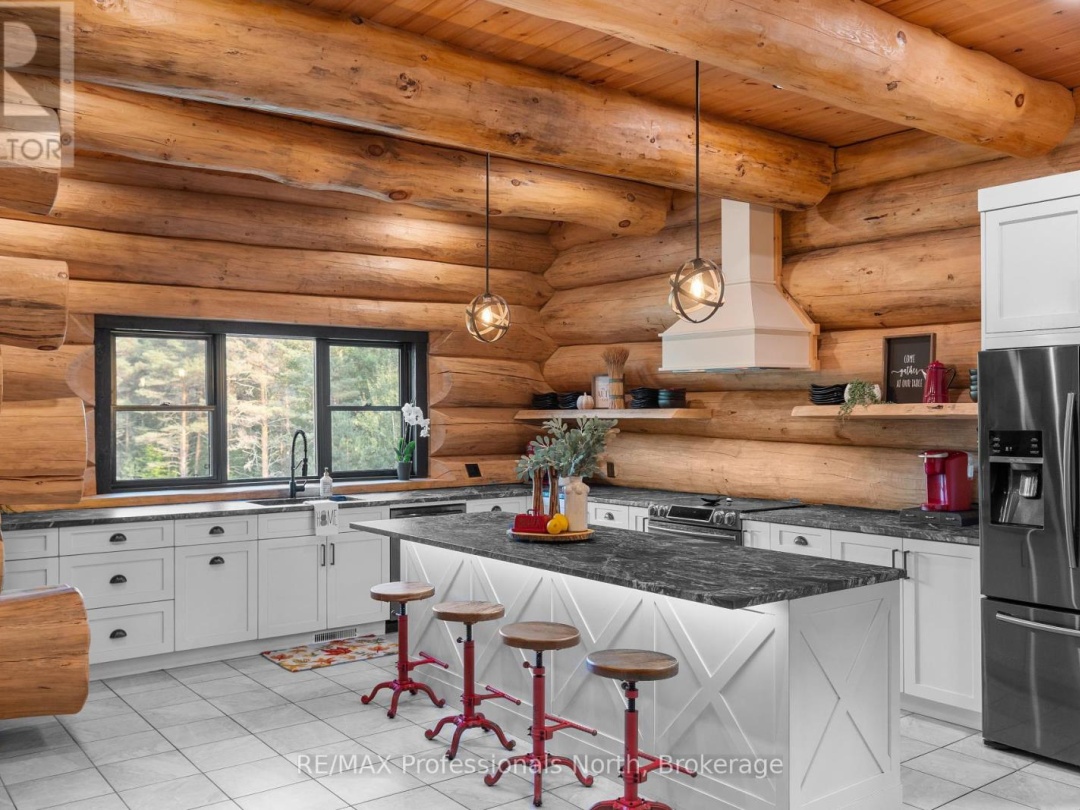 44 North Waseosa Lake Road, Huntsville (Chaffey)