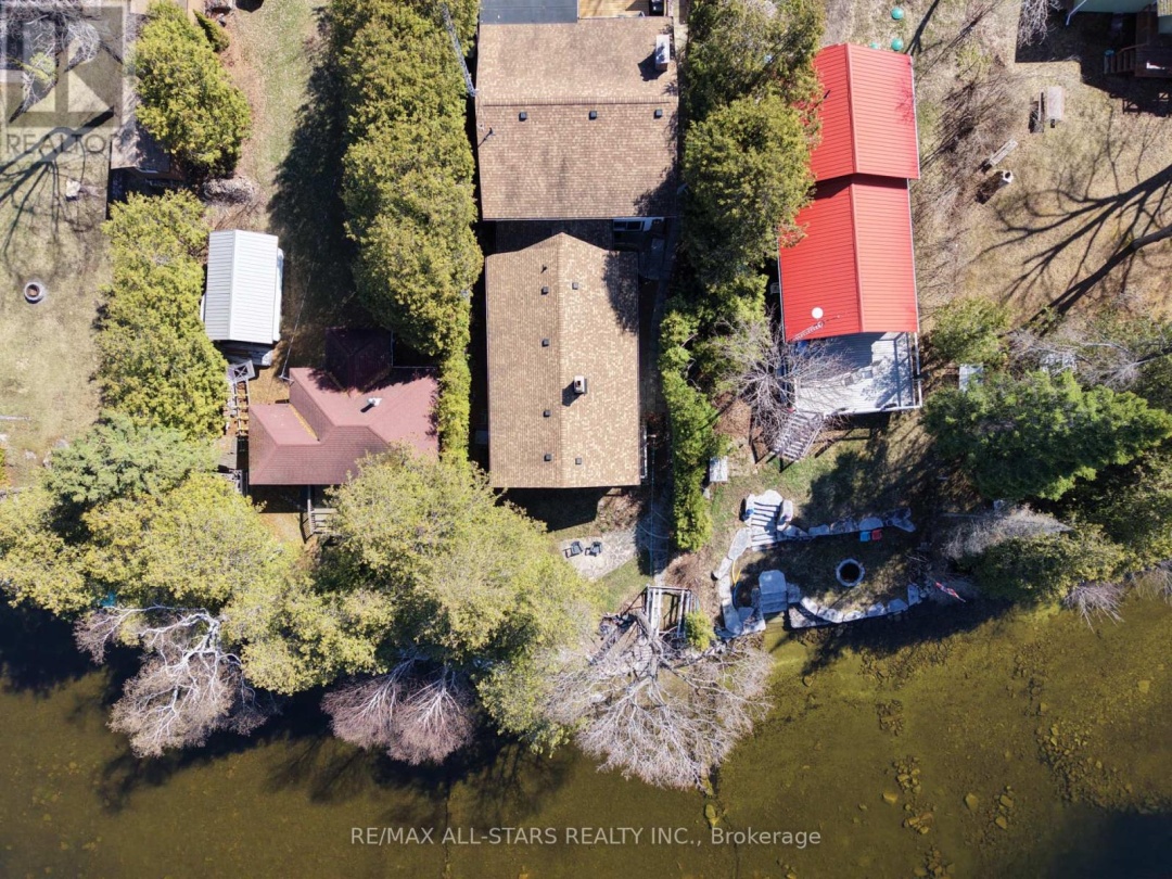 393 HILLSIDE DRIVE, Four Mile Lake
