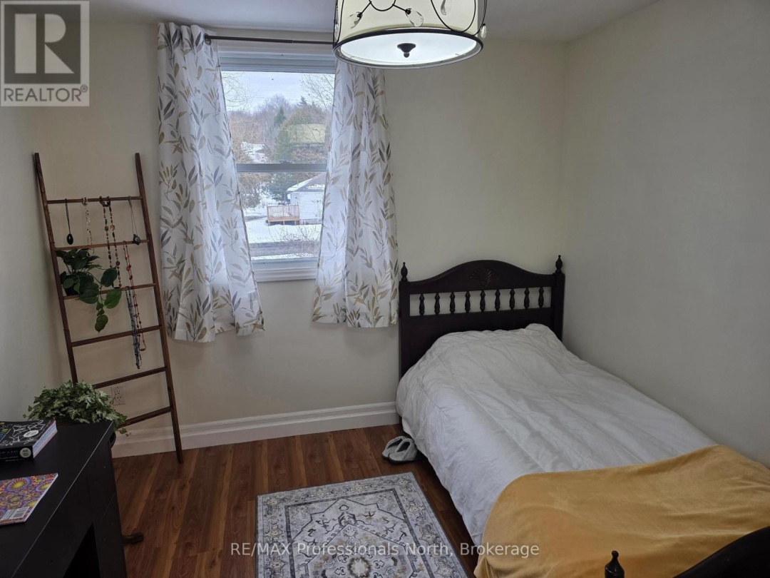 26 KITCHEN ROAD S, Huntsville (Chaffey)